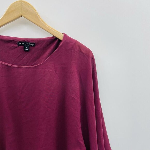 Sam & Jess Womens Size Small Elbow Length Smocked-Waist Top in Merlot $59 2593 - Picture 3 of 7